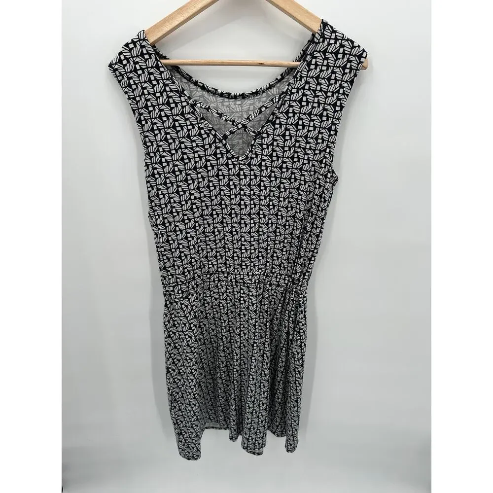 ATHLETA Encinitas Lively Stretch Jersey Silk Blend Print Dress // S - Picture 4 of 13
